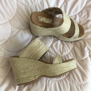 ✨NWT✨ Band of Gypsies Espadrille Wedges